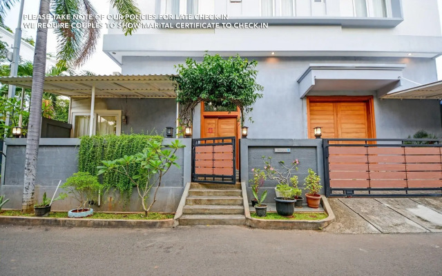 ZEN Rooms Puri Indah Syariah