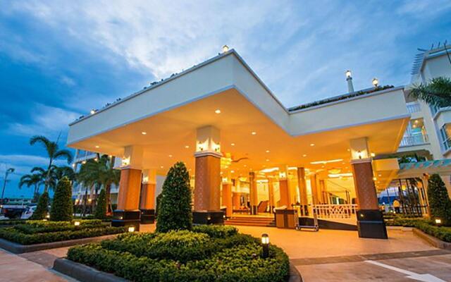 Отель Krabi Front Bay Resort вид на фасад