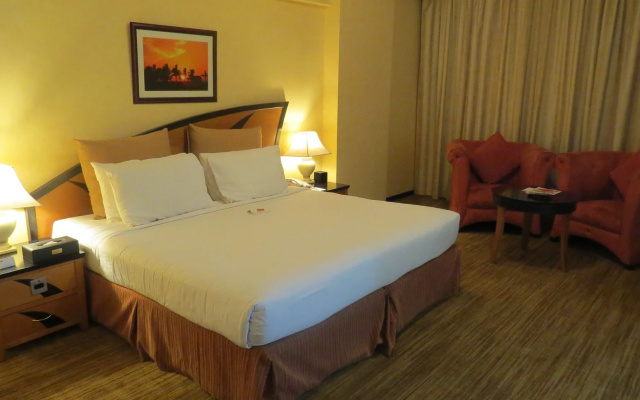 Отель The Park Hotel Formerly Al Jawhara Gardens