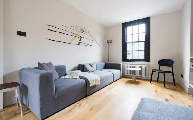 Stylish Georgian Townhouse w Sun Terrace Garden