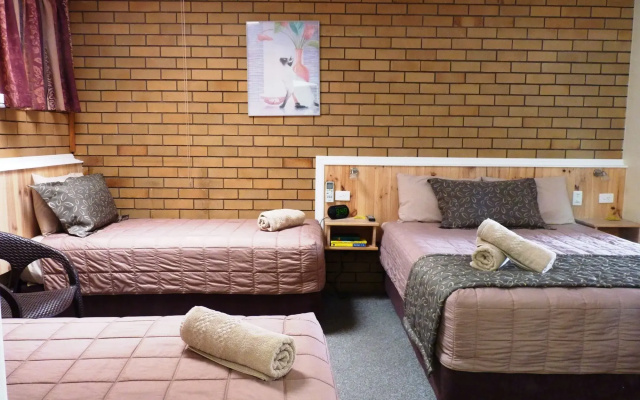 Winchester Motel