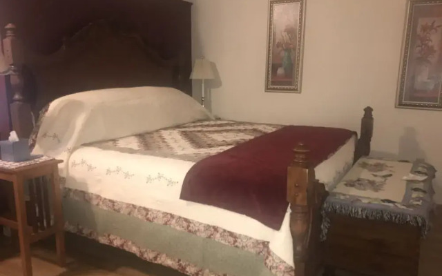 Campbell House B&B