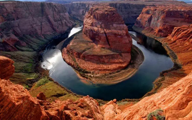 HorseshoeBendHouse