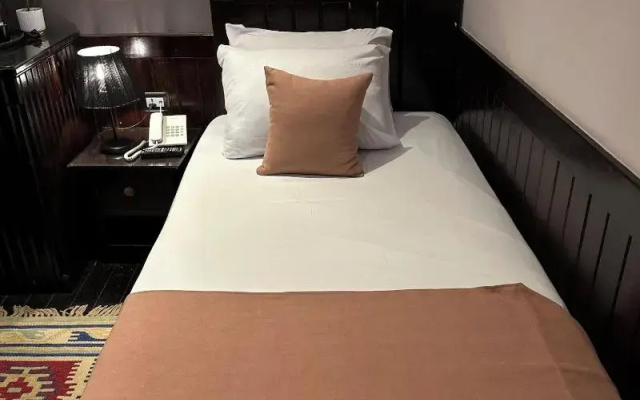 YOU Cairo Nile View Hotel