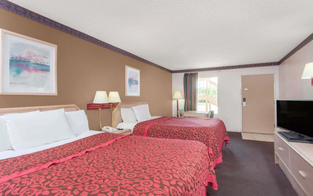 Days Inn by Wyndham Decatur Priceville I-65 Exit 334