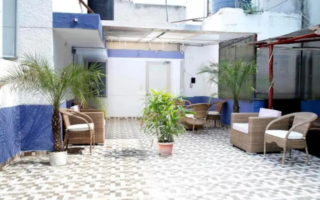 Room in Guest Room - Maplewood Guest House, Neeti Bagh, New Delhiit is a Boutiqu Guest House - Room 3