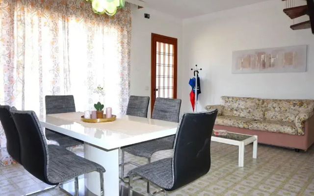 Relaxing Villa in Caorle for 8
