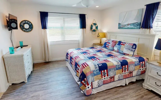 Hipnautic 2 Bedroom Condo