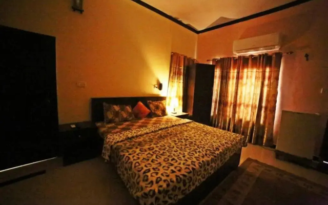Seasons Inn