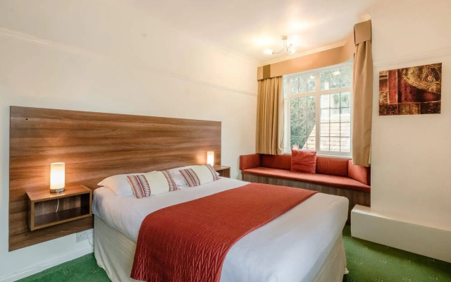 Yenton Hotel
