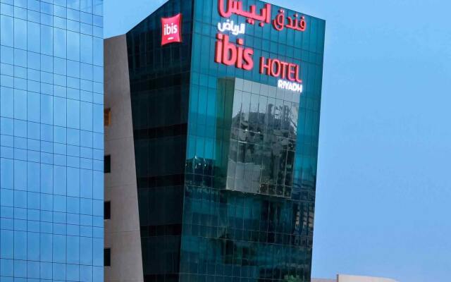 Отель Ibis Riyadh Olaya Street вид на фасад