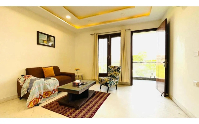 Bluo 1Bhk City Centre - Balcony Lift Terrace