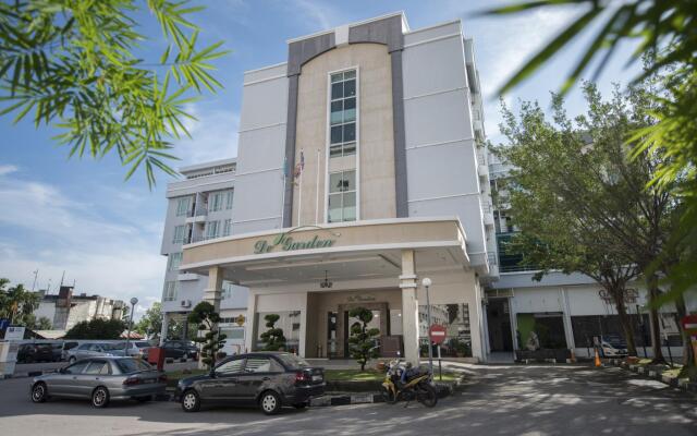 Отель De Garden Hotel, Butterworth Малайзия, Баттерворт - отзывы, цены и фото номеров - забронировать отель De Garden Hotel, Butterworth онлайн вид на фасад