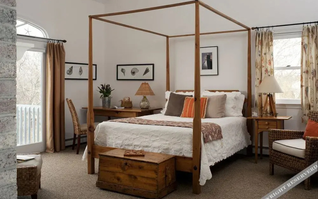 High Pointe Inn - West Barnstable