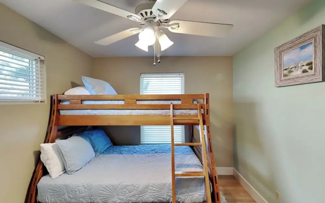 The Driftwood by Silver Sands Vacation Rentals