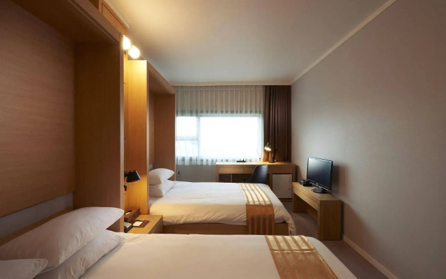 Jeju Marina Hotel