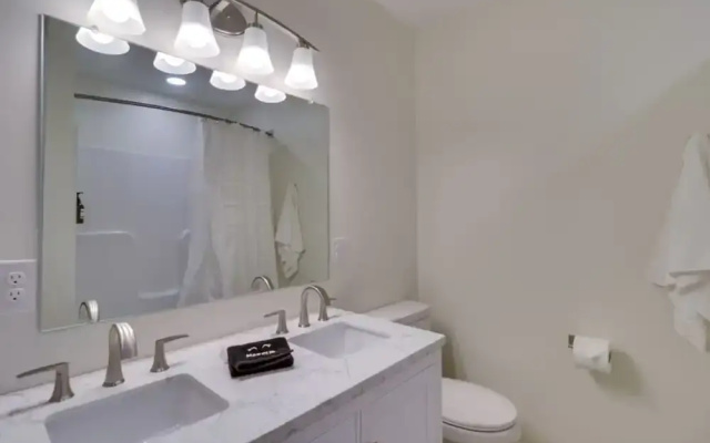 Pet-friendly Basye Vacation Rental w/ Fireplace!