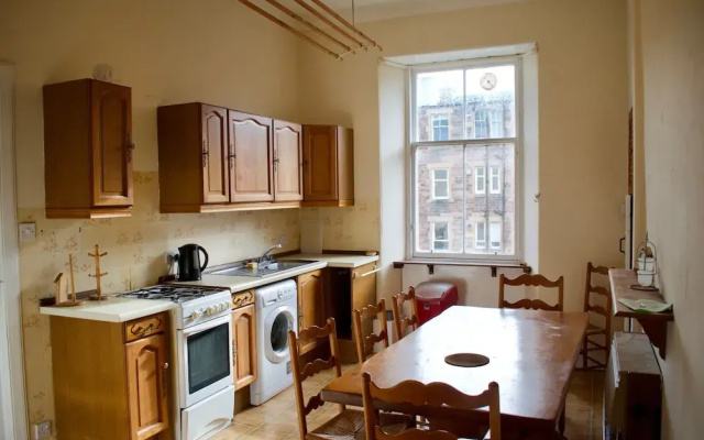 Traditional 2 Bedroom Apartment