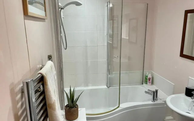 Lovely 3BD Home in the Heart of Morton