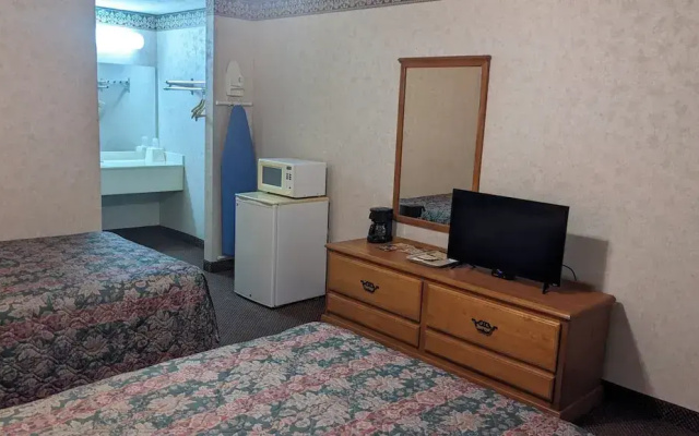 Deerfield Inn & Suites