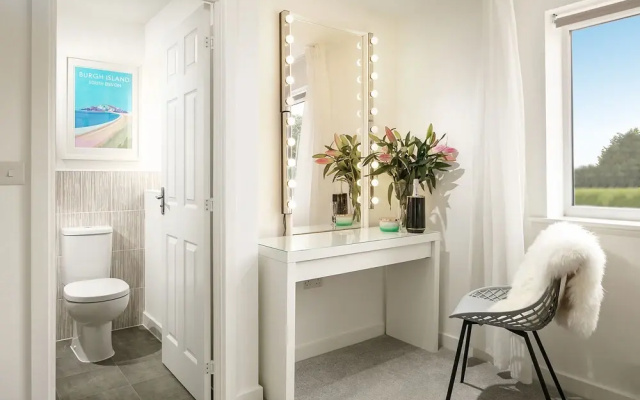 Habita Property 3 Bedroom House Parking
