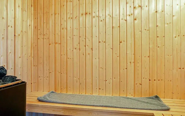 Spacious Holiday Home in Grenå near Sea
