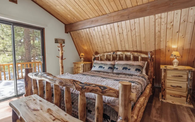 Ivvy Bear Lodge