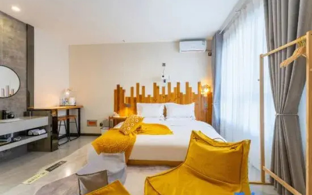 Yiyu Homestay (Zhangye Wetland Park)