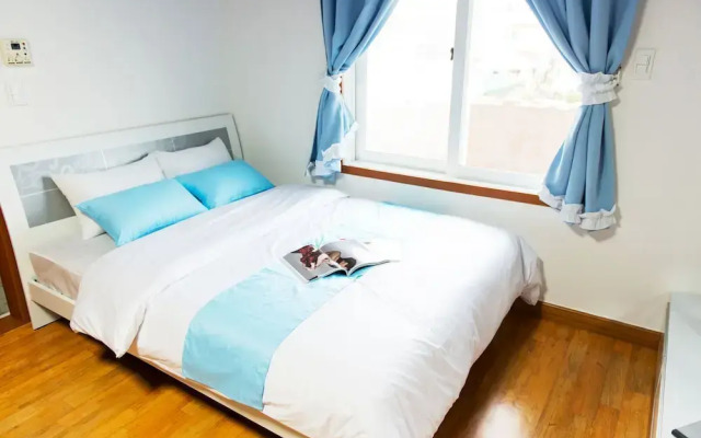 Nakwon Beach House