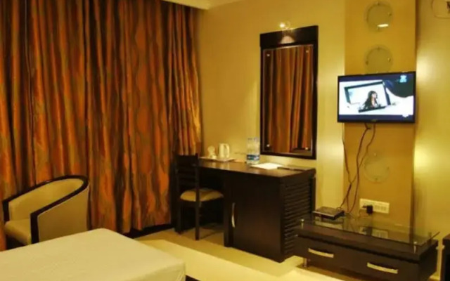 The Sapphire Grand