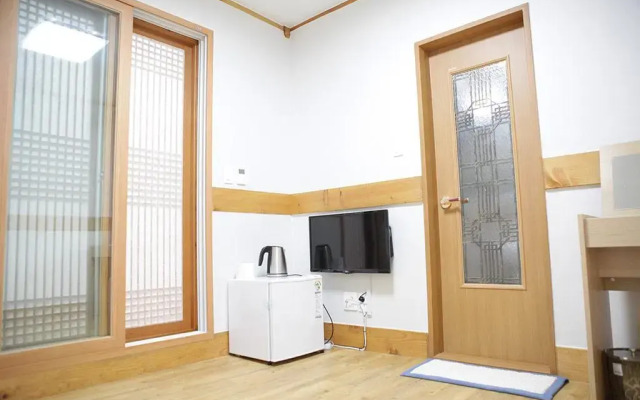 Heungbuga Hanok Guesthouse