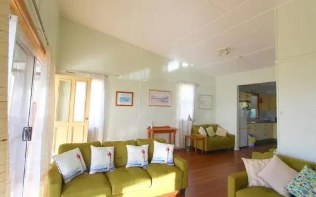 Hi View, 18 Dulconghi Street