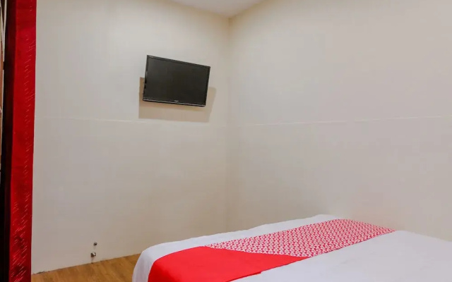 Adam's Apple Family Residence by OYO Rooms