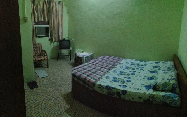 Paradise Hotel