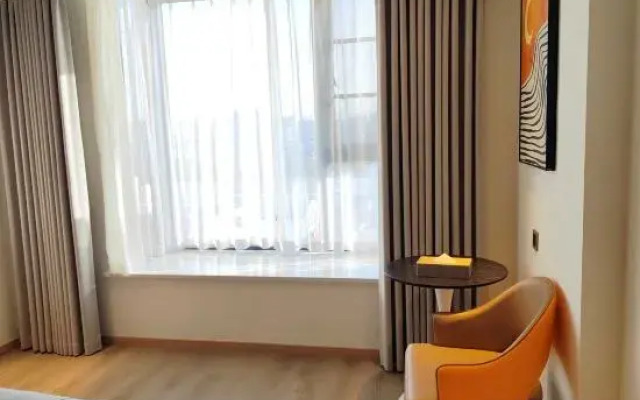 Meitian Holiday Hotel (Shaanxi University of Technology)