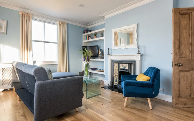Spacious Property in North Laines