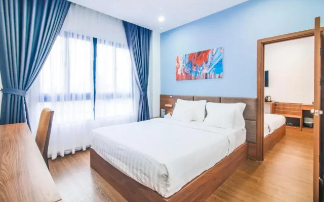 Grand Lee Hotel