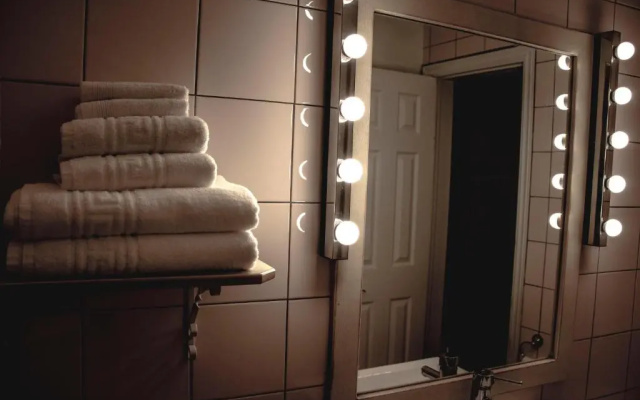 Theothea Suites