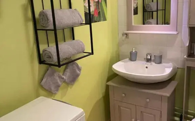 Appartement Cosy avec jardin privatif et garage