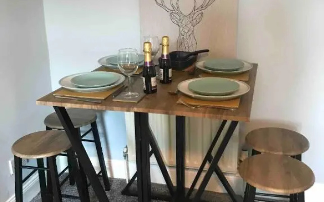 Fantastic 2 bed flat in Dunblane High Street