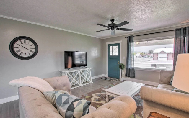 Convenient Preston Retreat w/ Private Yard!