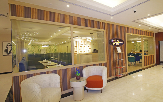 Отель The George Hotel