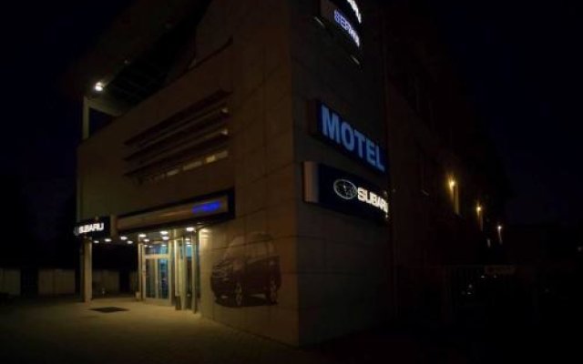 Motel Subaru in Warsaw, Poland from 87$, photos, reviews - zenhotels.com hotel front