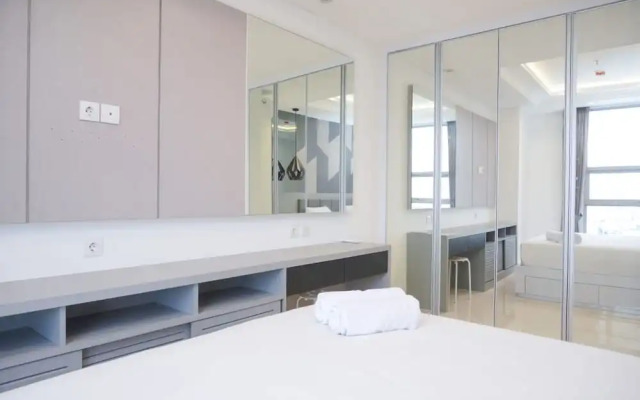 Elegant 2Br Apartment With Private Lift At The Kencana Residence