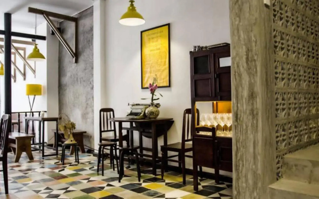 Tripwriter Hotel & Bistro