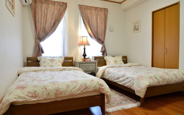 Maeda biru house I II