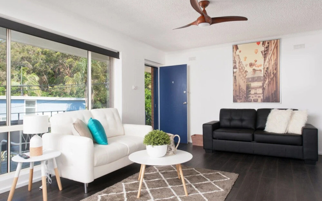 Shoal Towers, Unit 4/11 Shoal Bay Road