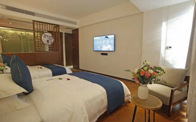South Mountain Boutique Hotel