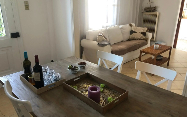 Al Mare Skyros, Fully-equipped house