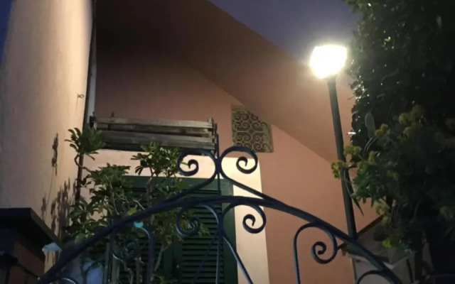 1886 Casa Medone